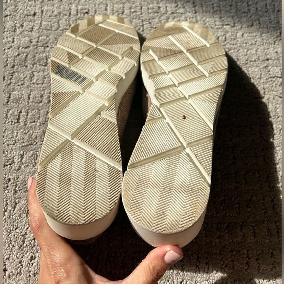 Steven by Steve Madden Bell Platform Sneakers Copper Blush - Picture 11 of 16